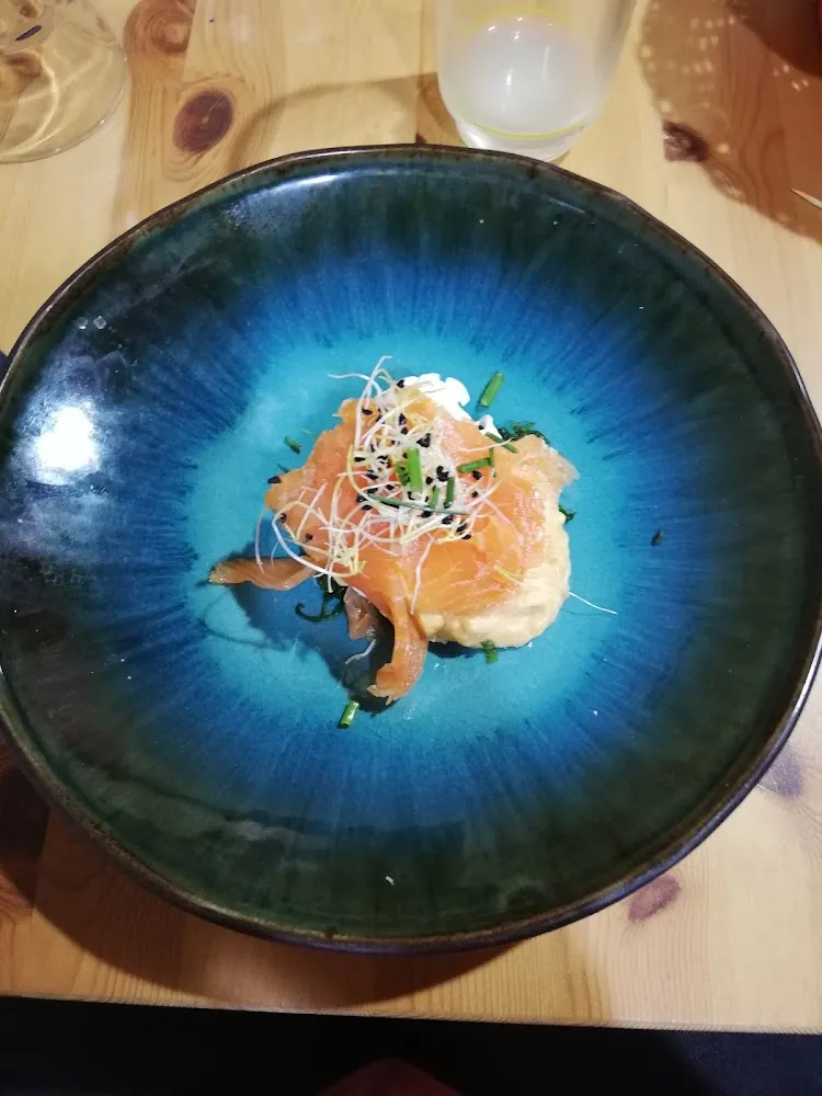 Oeuf Poché Florentine Et Saumon Fumé